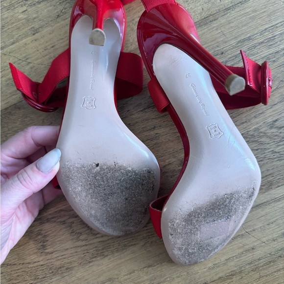 Gianvito Rossi red strappy heels - Picture 3 of 6